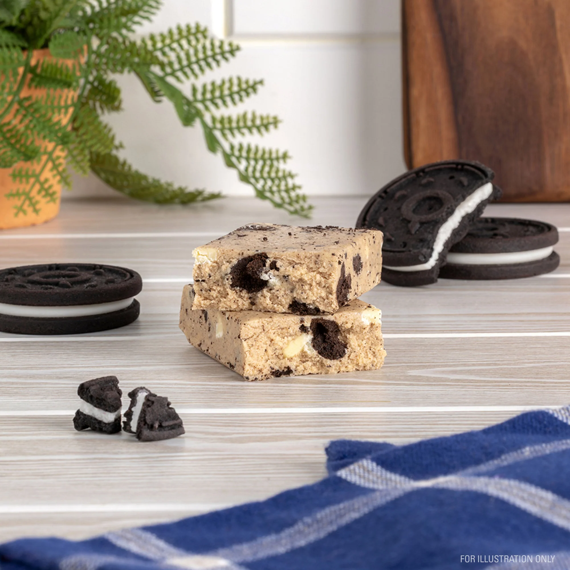Cookies & Cream Protein Bars - Image 5